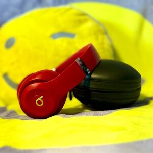 Beats by Dre Red Wireless Studio 3 Headphones